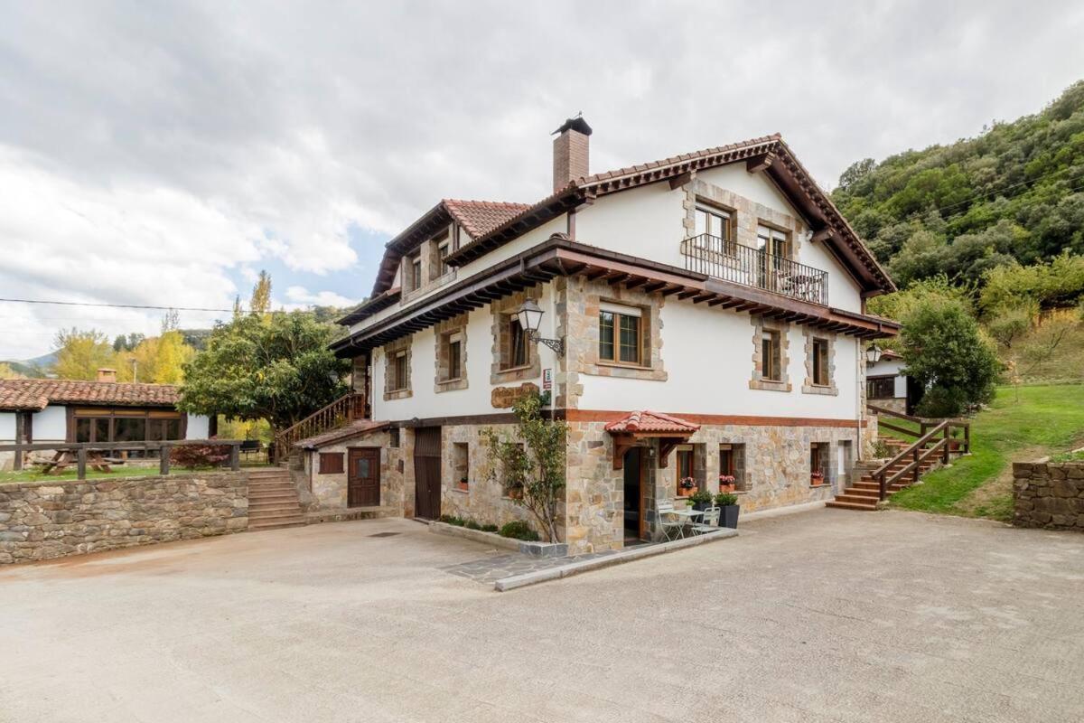 Apartamentos Rurales Valverde Potes Bagian luar foto